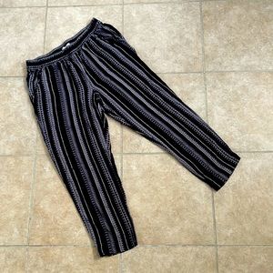 Jessica Simpson flowy pants.